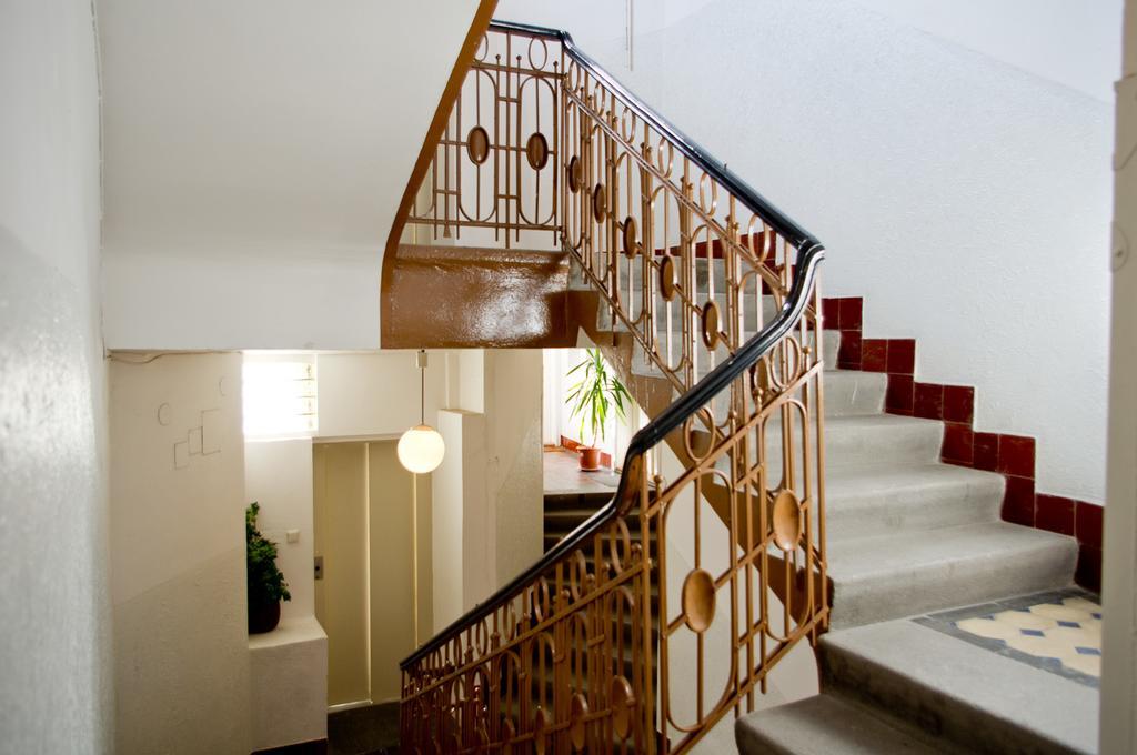 Apartments With 2 Bathrooms- 5 Minutes From Old Town - 102 M2 Πράγα Εξωτερικό φωτογραφία