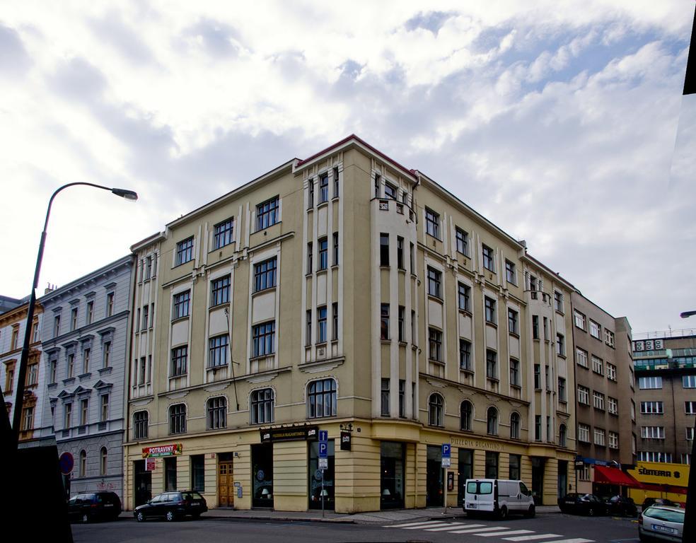 Apartments With 2 Bathrooms- 5 Minutes From Old Town - 102 M2 Πράγα Εξωτερικό φωτογραφία