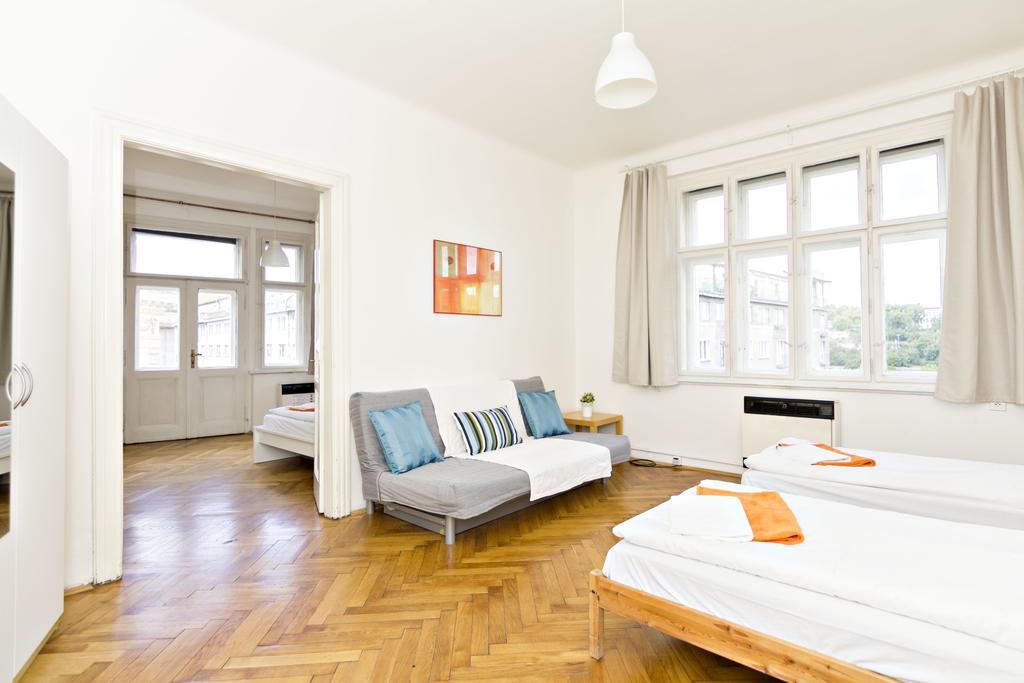 Apartments With 2 Bathrooms- 5 Minutes From Old Town - 102 M2 Πράγα Εξωτερικό φωτογραφία