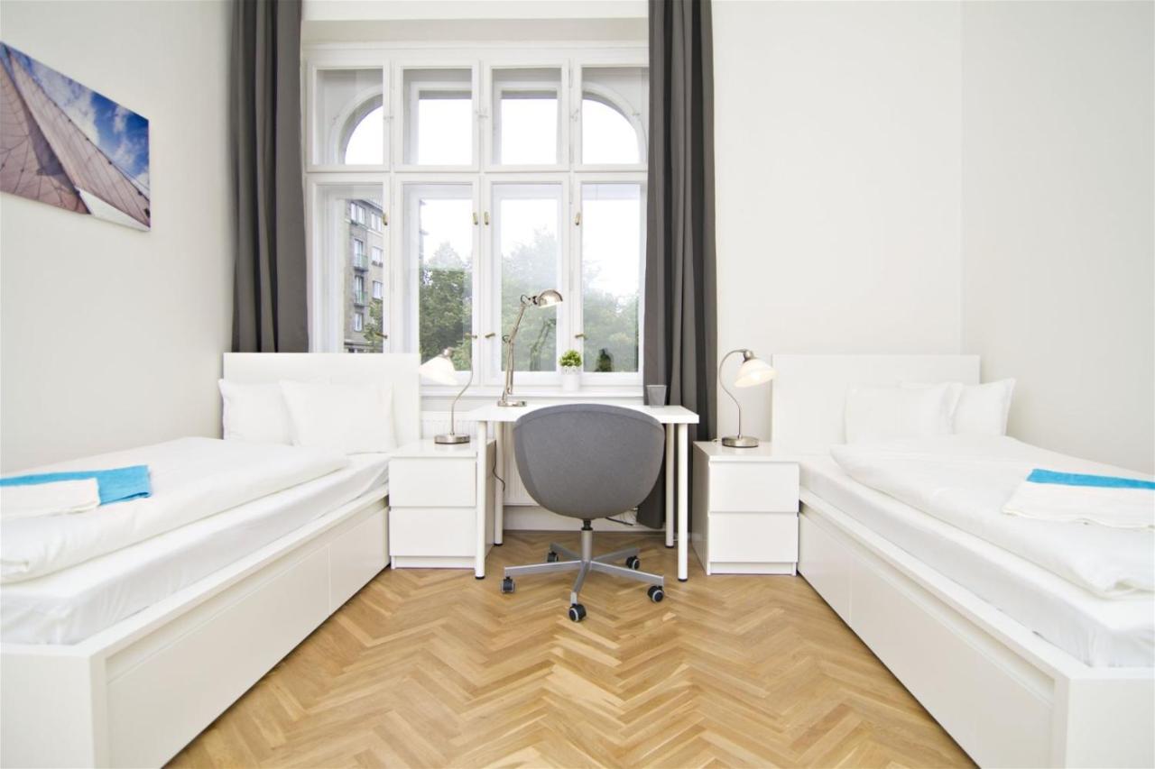 Apartments With 2 Bathrooms- 5 Minutes From Old Town - 102 M2 Πράγα Εξωτερικό φωτογραφία