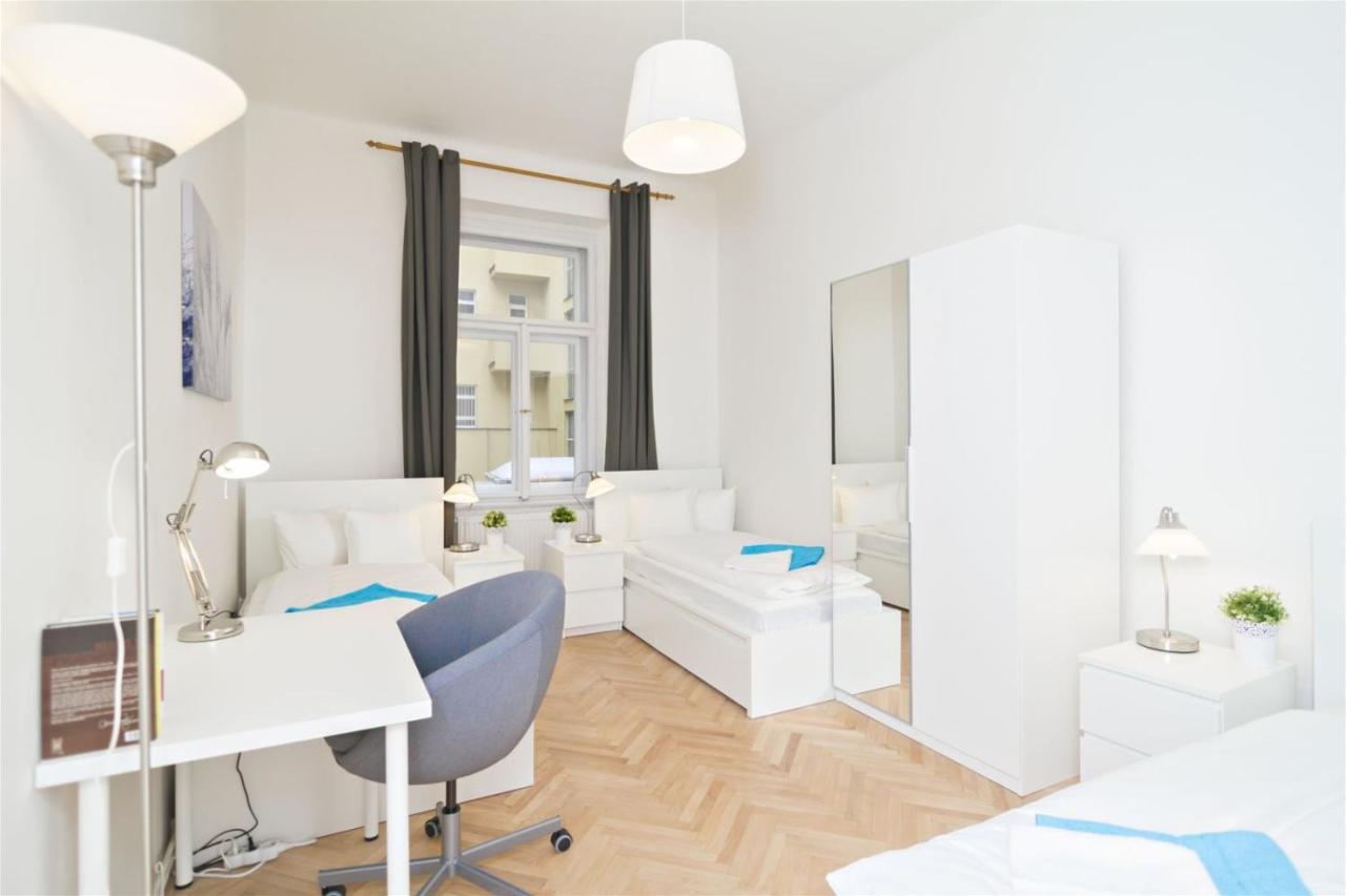Apartments With 2 Bathrooms- 5 Minutes From Old Town - 102 M2 Πράγα Εξωτερικό φωτογραφία