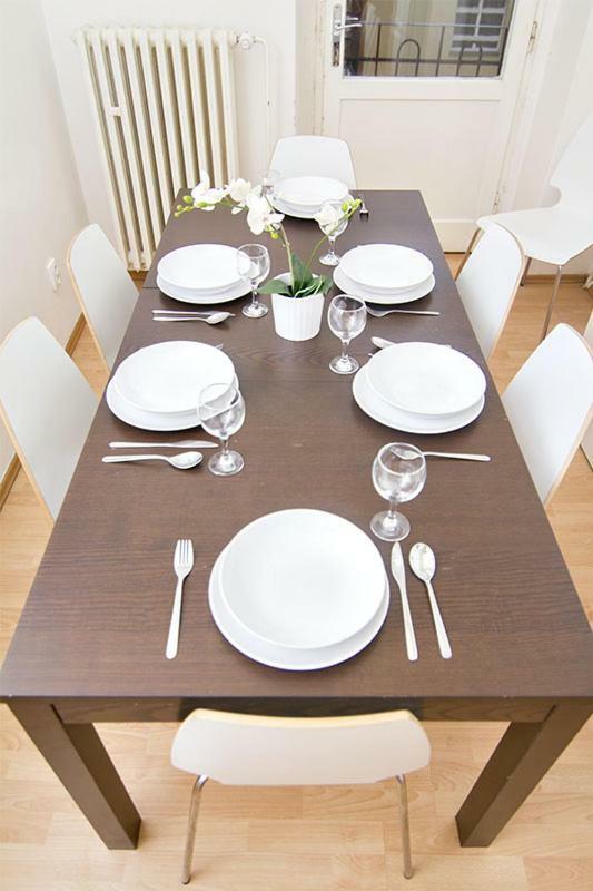 Apartments With 2 Bathrooms- 5 Minutes From Old Town - 102 M2 Πράγα Εξωτερικό φωτογραφία