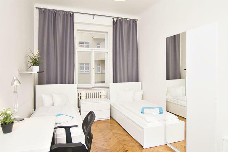Apartments With 2 Bathrooms- 5 Minutes From Old Town - 102 M2 Πράγα Εξωτερικό φωτογραφία